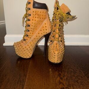 ZIGI Girl Spiked Tan Heeled Boots